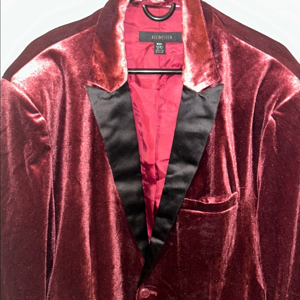 Elegant Burgundy Velvet Blazer with Black Lapel and pants - Picture 2 of 15